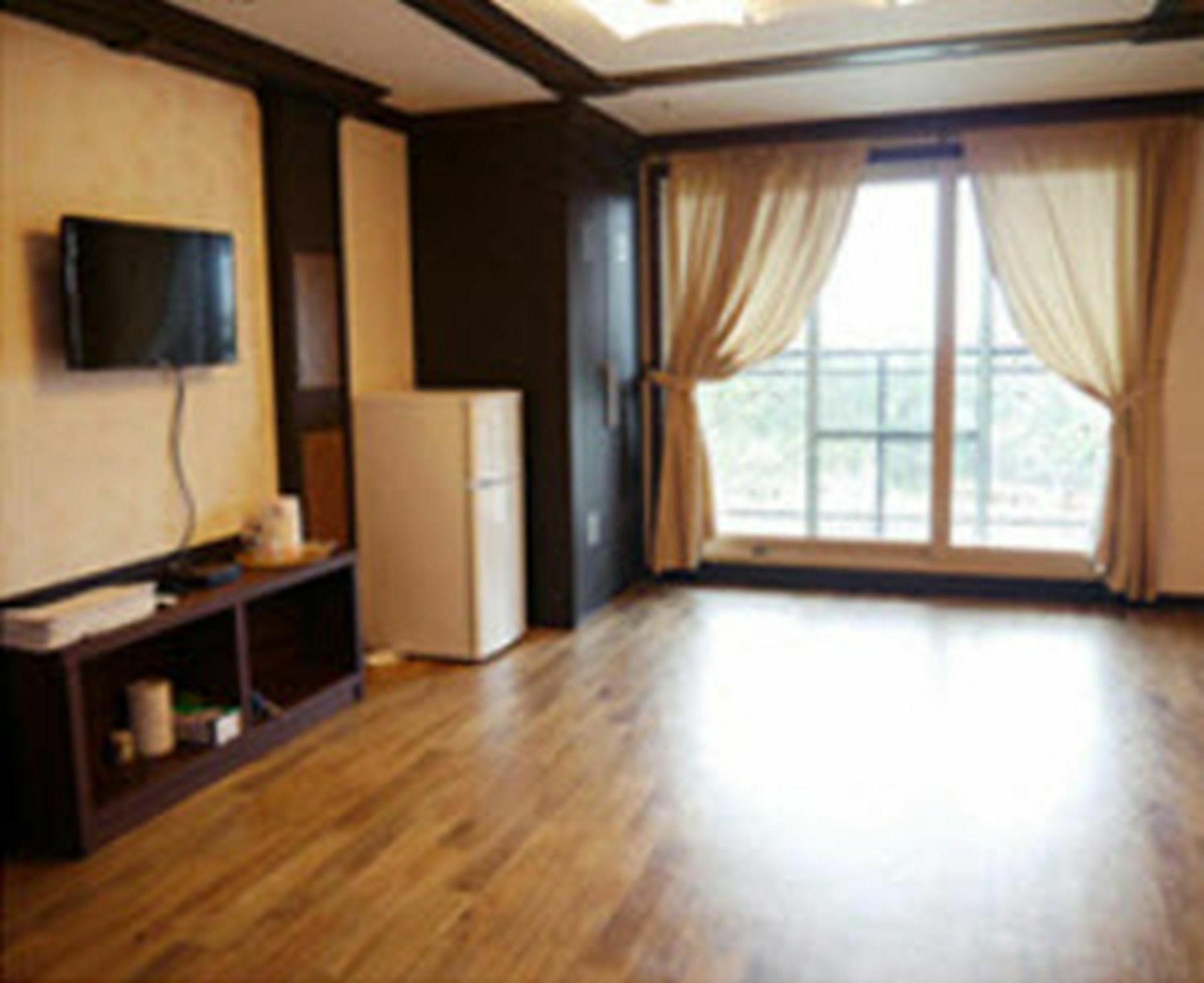 Jeju Ts Youth Hostel & Resort Seogwipo Exterior foto